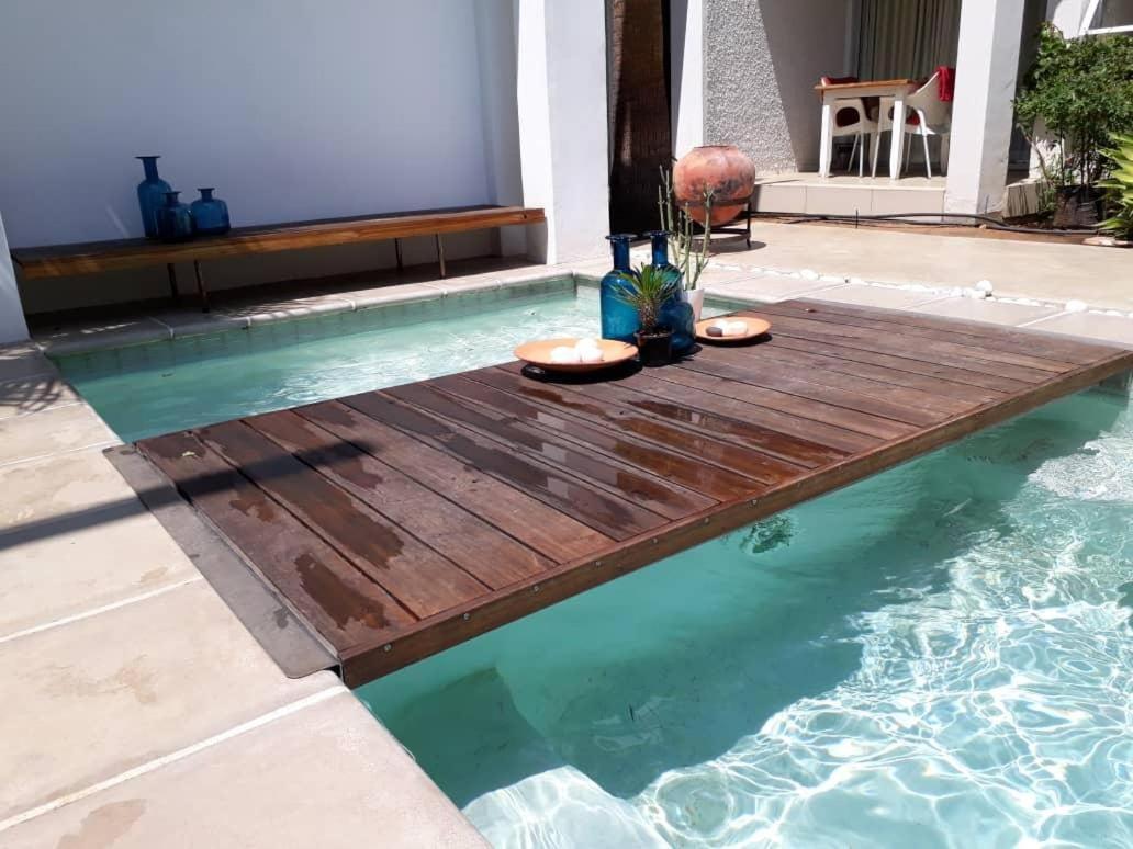 Villa Vista Guesthouse, Windhoek, Namibia Экстерьер фото